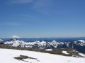 013_img * Ещё фрагмент...  На заднем плане слева - Mt. Adams, ближе к центру совсем вдалеке проглядывается Mt. Hood.