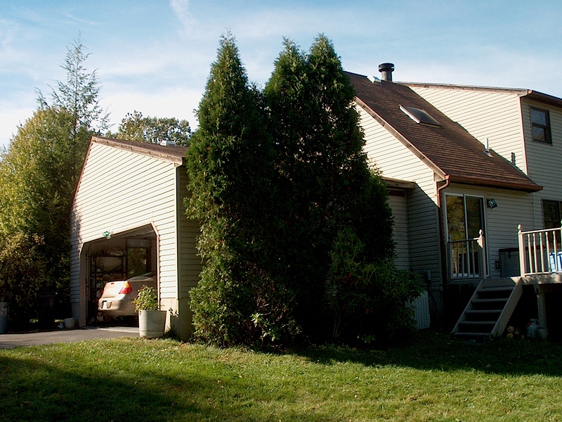 Albany_House_Garage.jpg